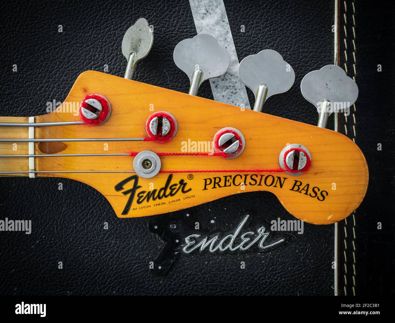 Fender precision bass hi-res stock photography and images - Alamy