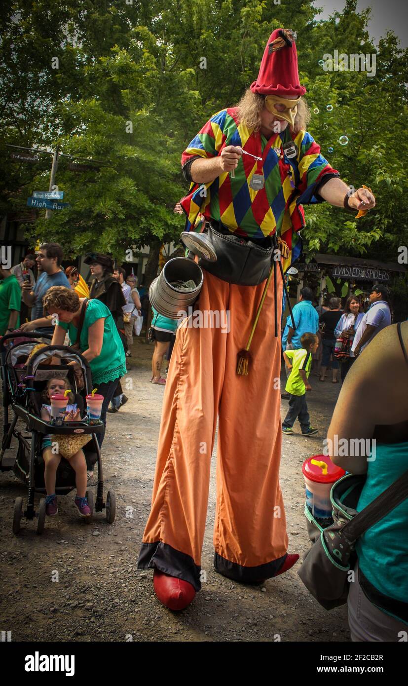 Circus clown with stilts hi-res stock photography and images - Alamy