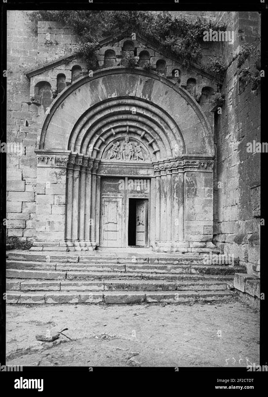 Porta del Monestir de Santa Maria de Vallbona. Stock Photo