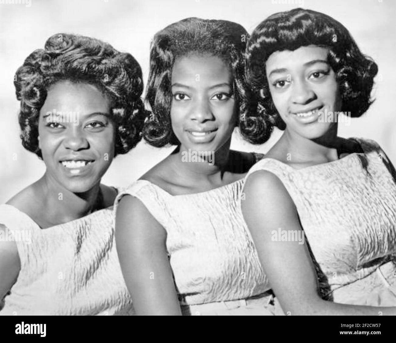 THE COOKIES Promotional photo of American girl group in 1962 Stock Photo