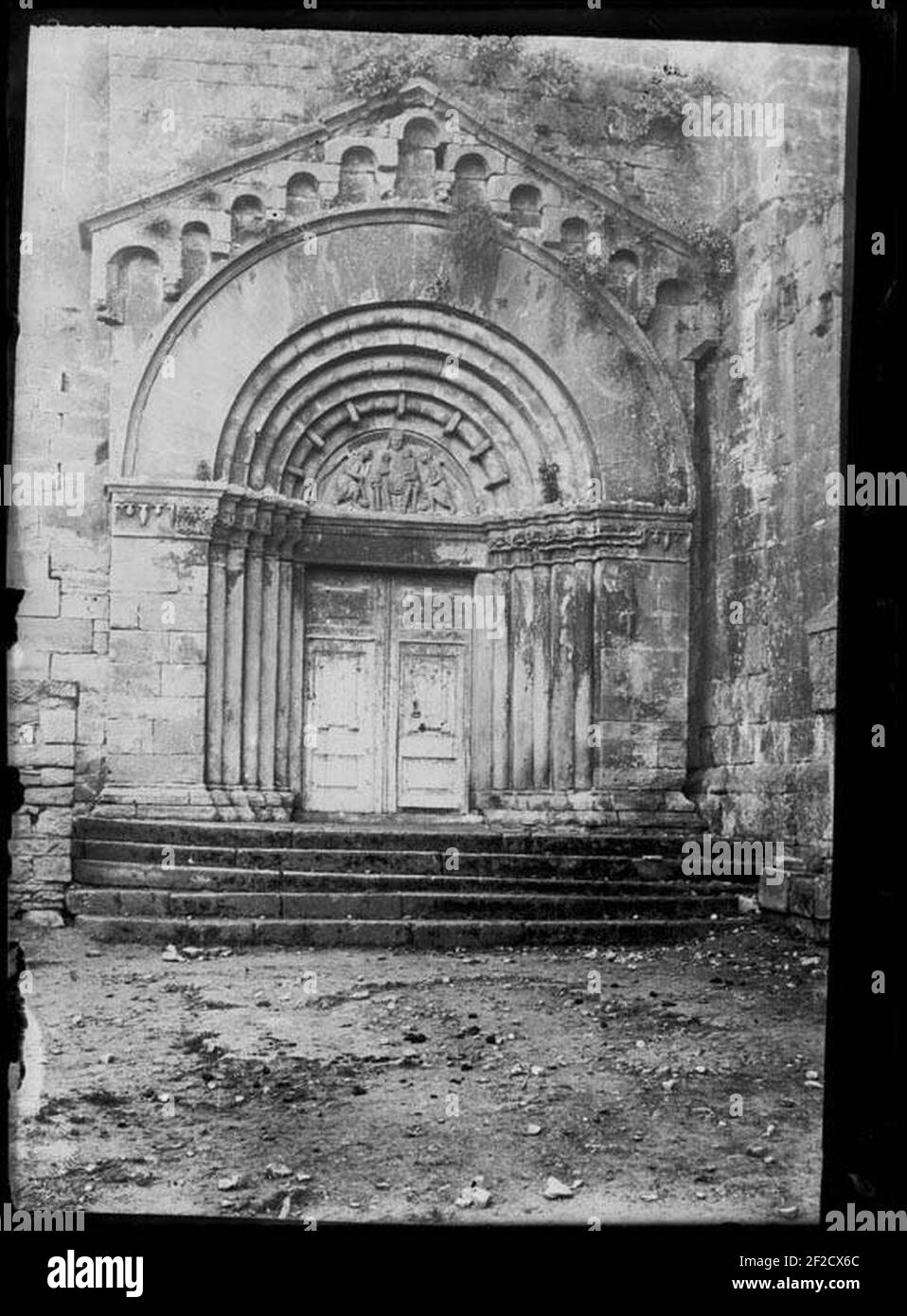 Portal del monestir de Vallbona de les Monges Stock Photo