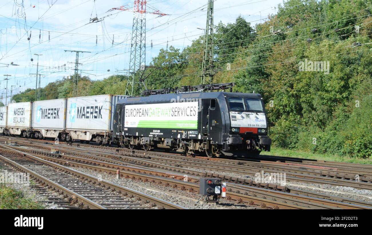Class 189 electric locomotive High Resolution Stock Photography and ...