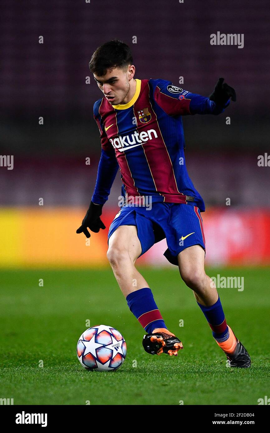 Barcelona, Spain - 08 December, 2020: Pedro Gonzalez Lopez (Pedri) of FC Barcelona in action during the UEFA Champions League Group G football match between FC Barcelona and Juventus. Juventus FC won 3-0 over FC Barcelona. Credit: Nicolò Campo/Alamy Live News Stock Photo