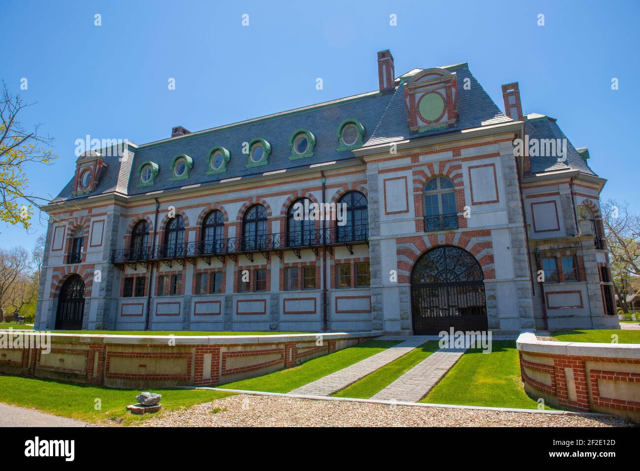 Belcourt of Newport mansion is a Gilded Age mansion with French ...