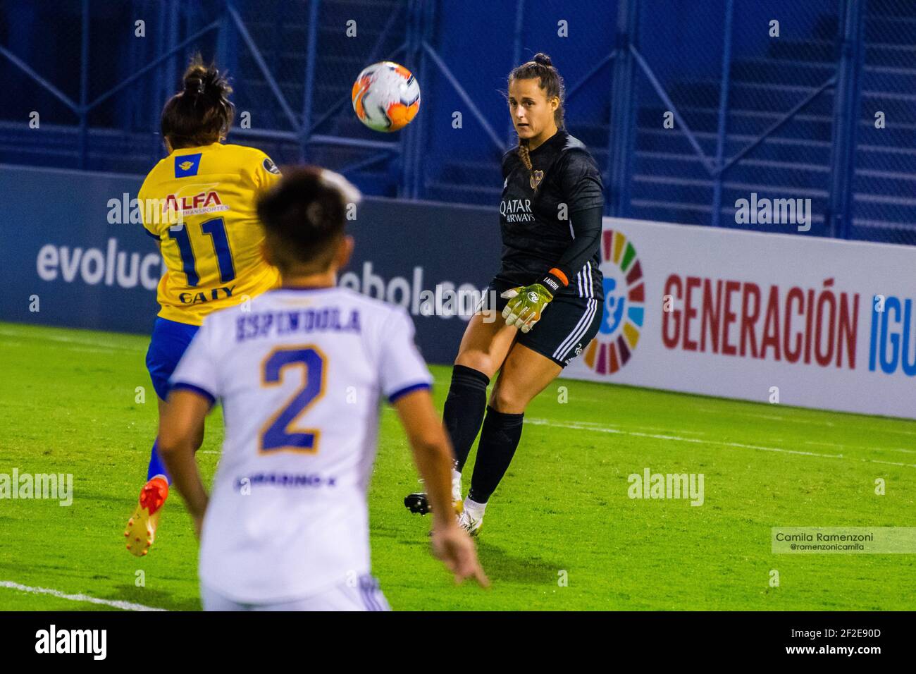Buenos Aires, Argentina. 11th Mar, 2021. Laurina Oliveros (Boca) shoots the ball Credit: SPP Sport Press Photo. /Alamy Live News Stock Photo