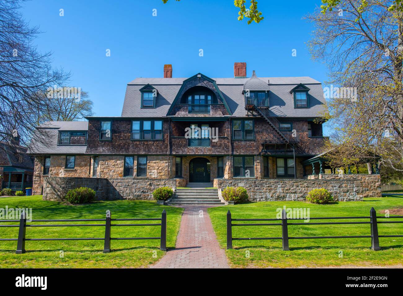 Ochre Lodge is a Gilded Age mansion in Bellevue Avenue Historic