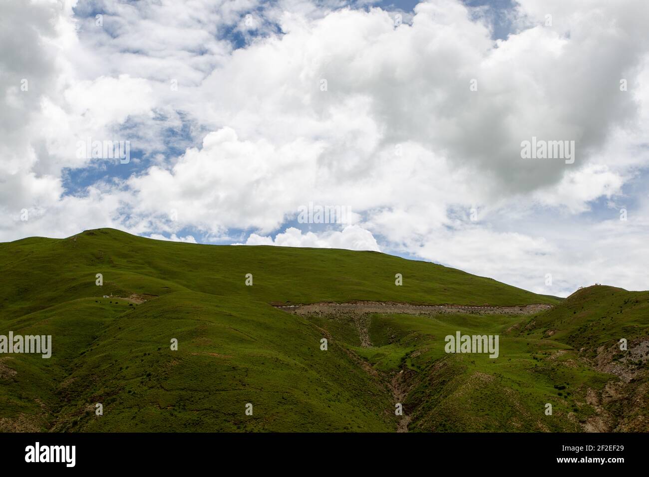 Natural scenery of Tibetan Plateau in China Stock Photo - Alamy