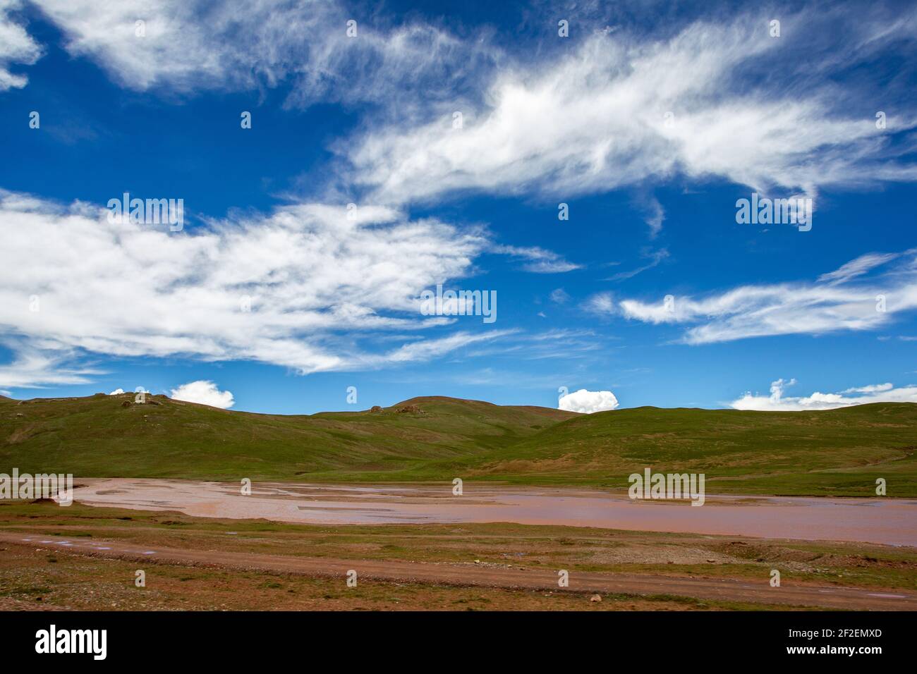 Natural scenery of Tibetan Plateau in China Stock Photo - Alamy