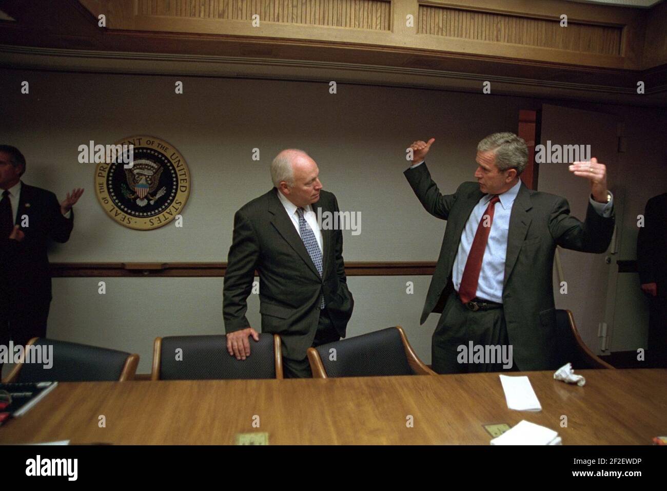 President George W. Bush and Vice President Cheney in President's Emergency  Operations Center (PEOC Stock Photo - Alamy