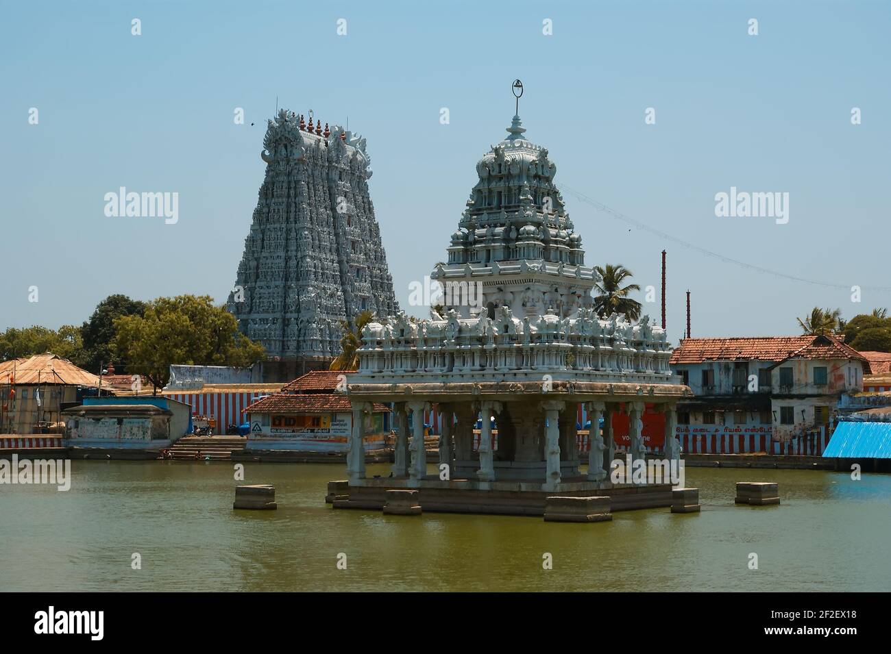 Suchindram temple dedicated to the gods Shiva, Vishnu and Brahma, protected by UNESCO. Kanniyakumari, Tamil Nadu, South India Stock Photo