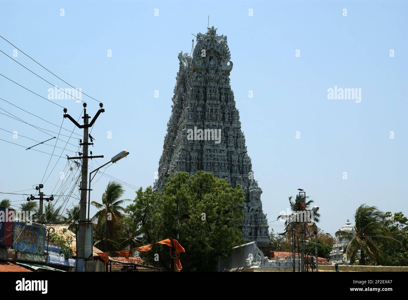 Suchindram temple dedicated to the gods Shiva, Vishnu and Brahma, protected by UNESCO. Kanniyakumari, Tamil Nadu, South India Stock Photo