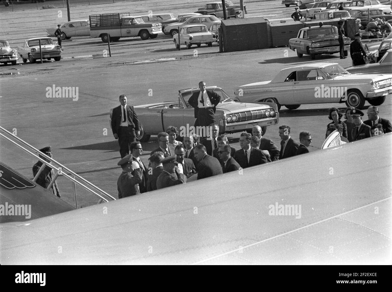 President JFK's casket is transferred to Air Force One at Dallas Love Field (03). Stock Photo