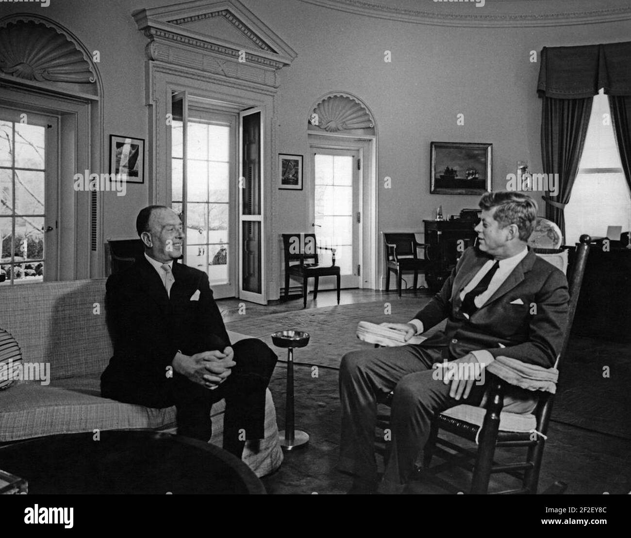President John F. Kennedy with Ambassador of Chile, Walter Müller (02). Stock Photo