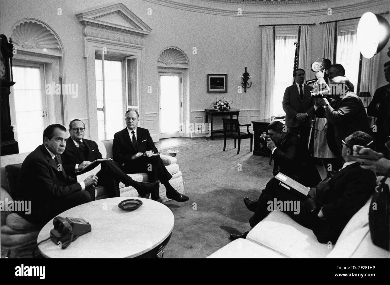 Henry Kissinger Nixon High Resolution Stock Photography and Images - Alamy image.