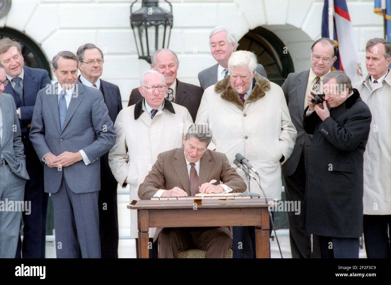 Ronald reagan 1983 hires stock photography and images Alamy