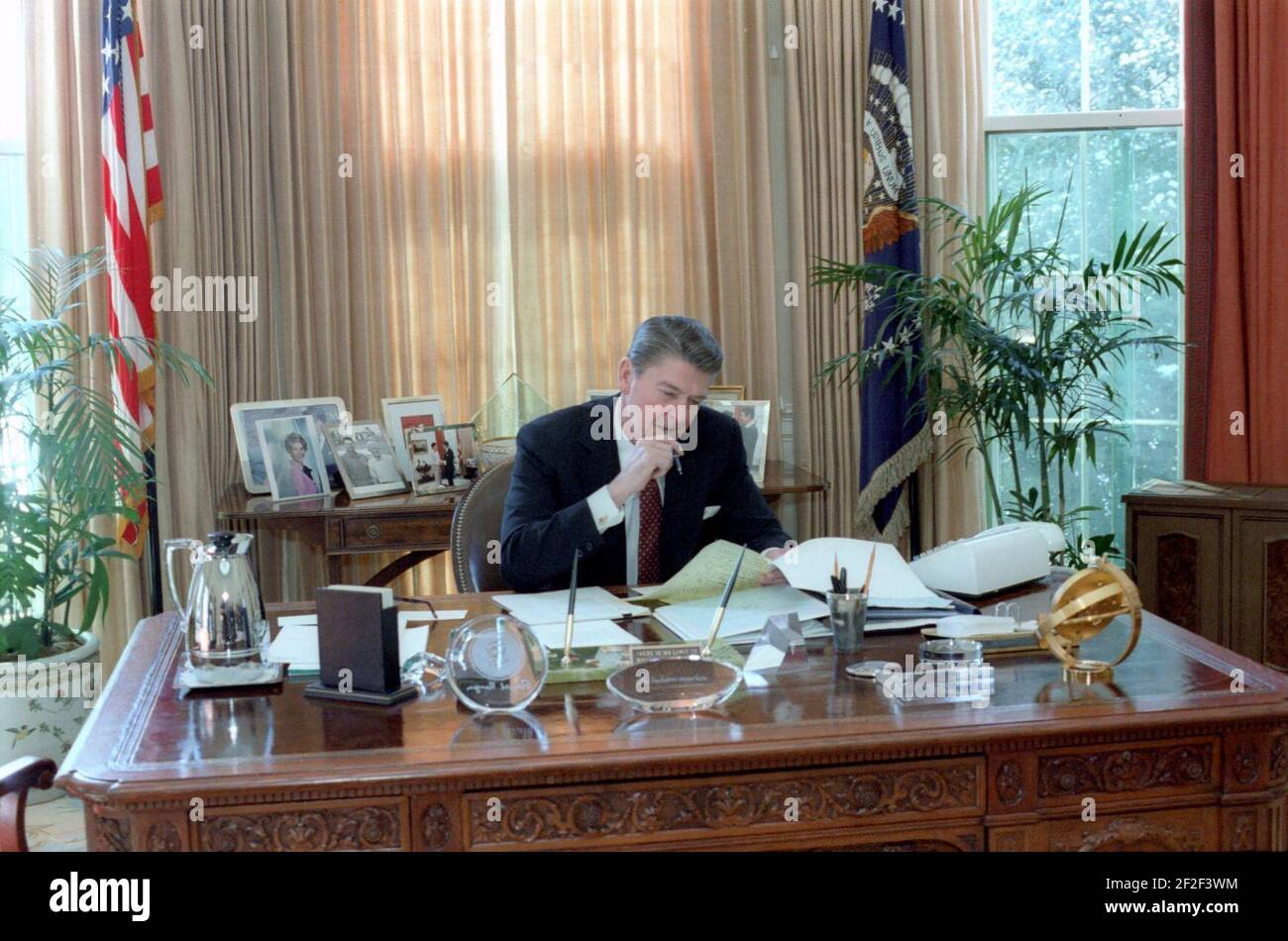 President Ronald Reagan working on the State of the Union Address at ...