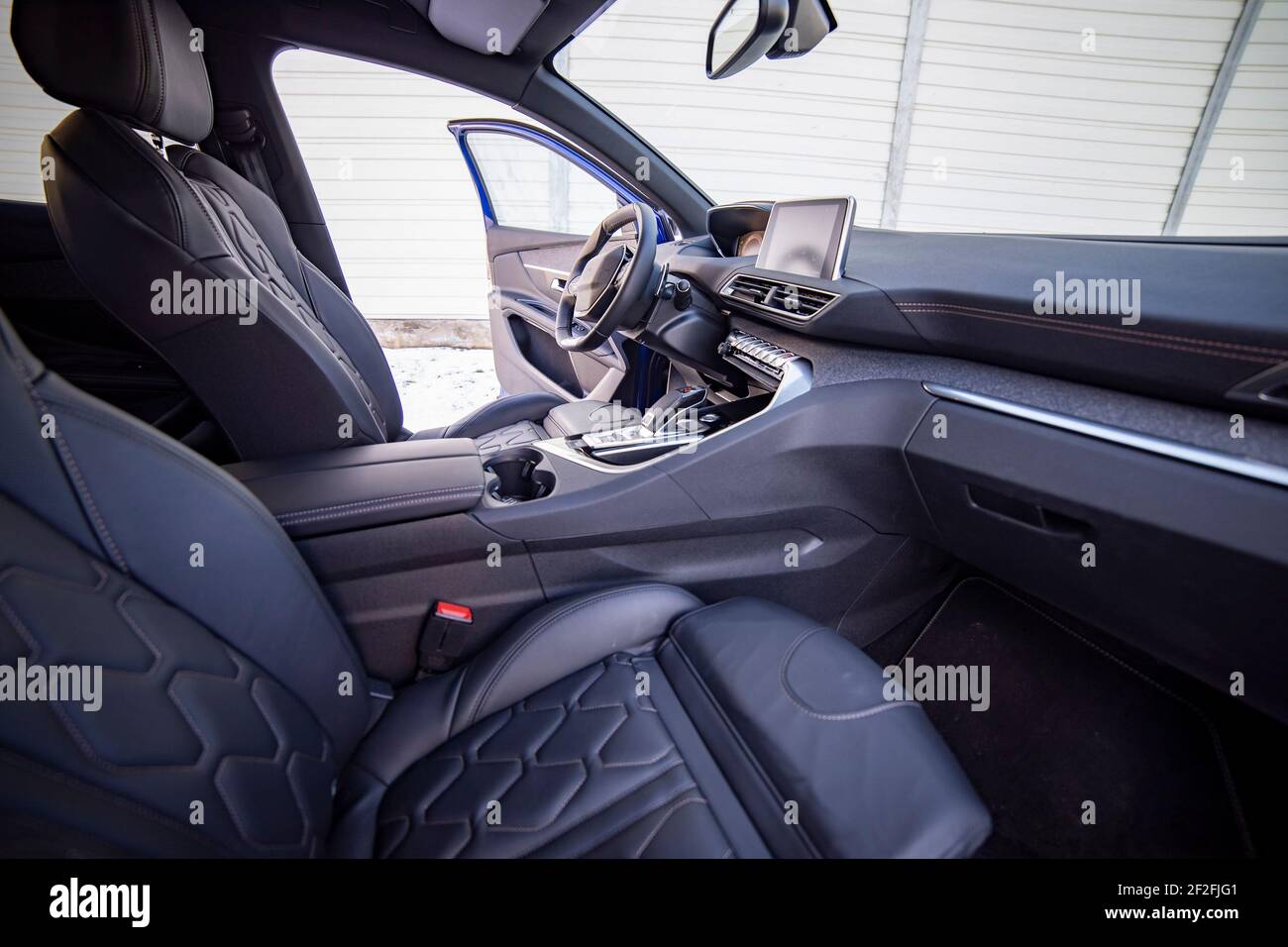 Backseat empty hi-res stock photography and images - Alamy