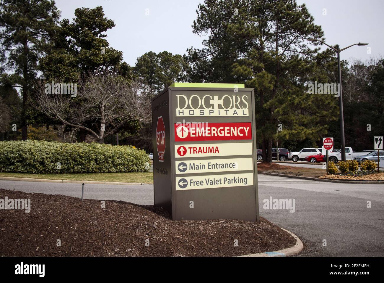 Augusta, Ga USA 02 03 21 Doctors Hospital entrance way sign Stock