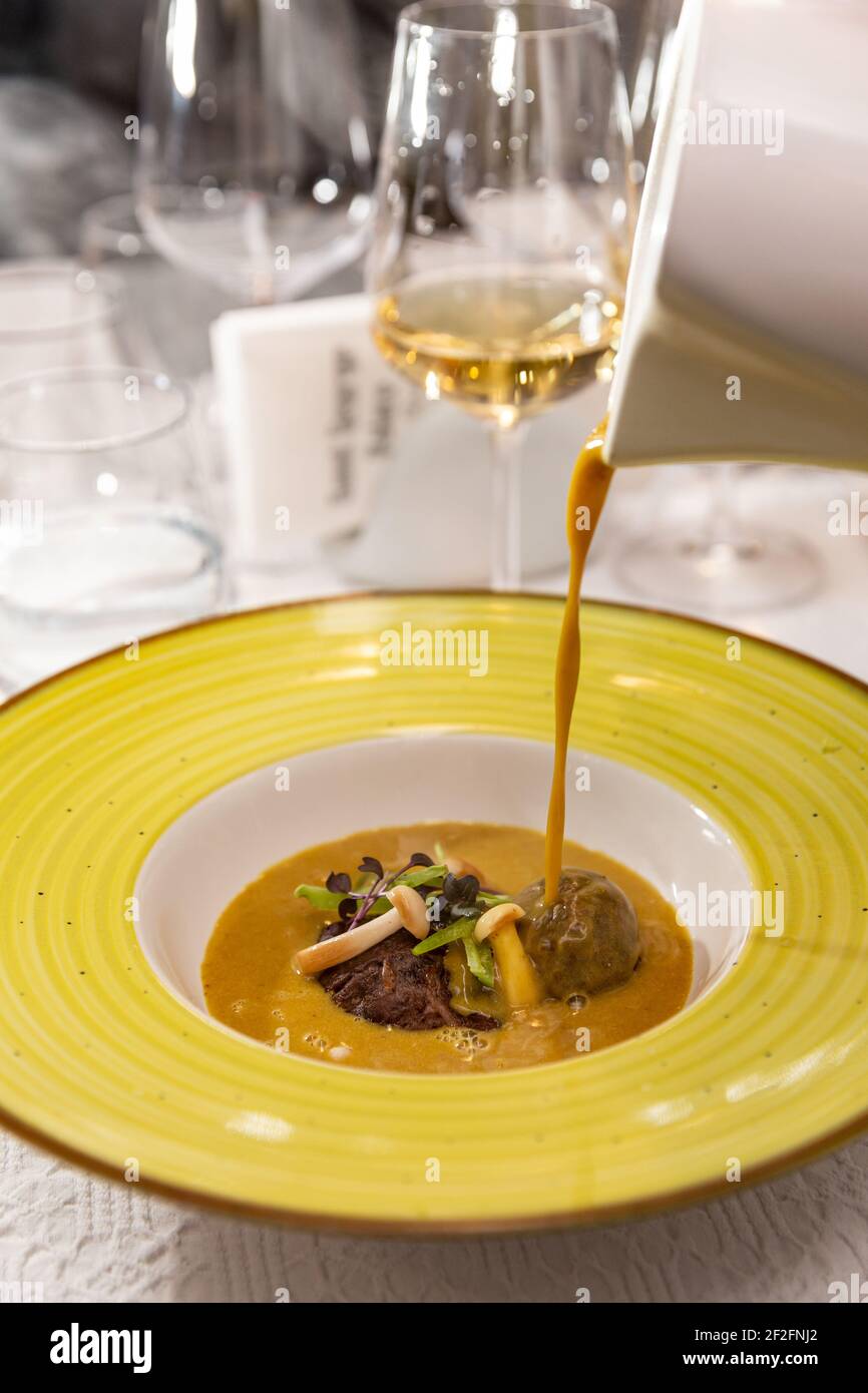 Jowl hires stock photography and images Alamy