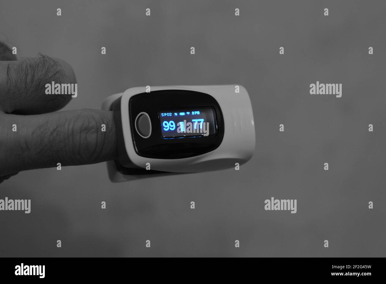 Pulse oximetry hi-res stock photography and images - Page 6 - Alamy
