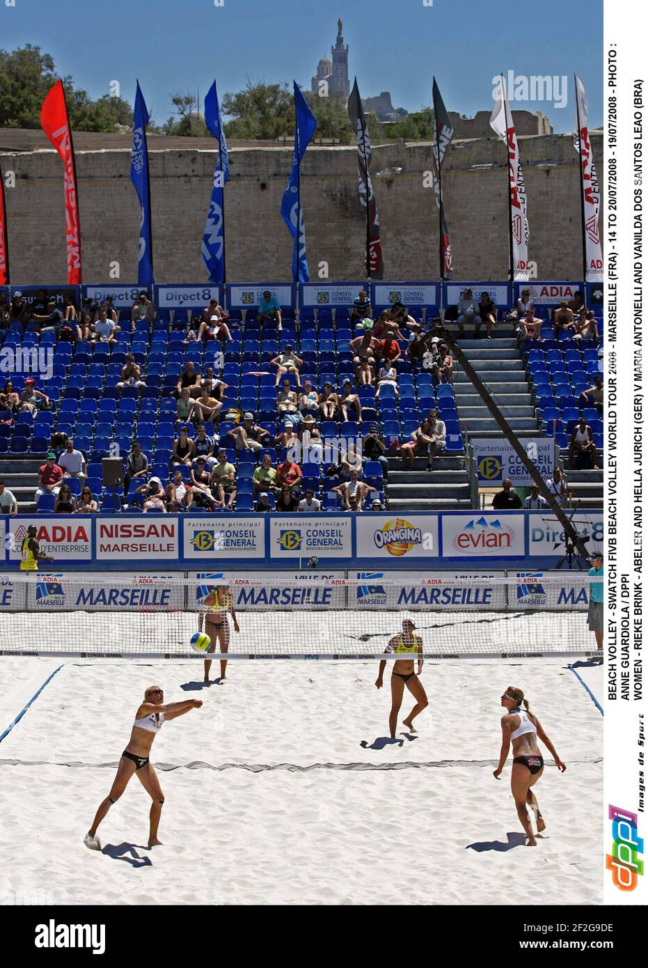 Swatch fivb beachvolley world tour hires stock photography and images
