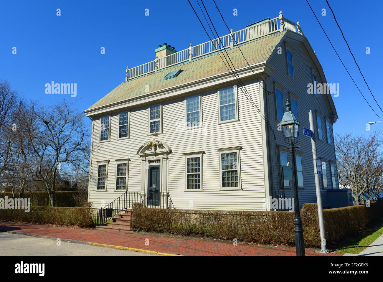 Hunter House is a historic house with Georgian Colonial style at ...