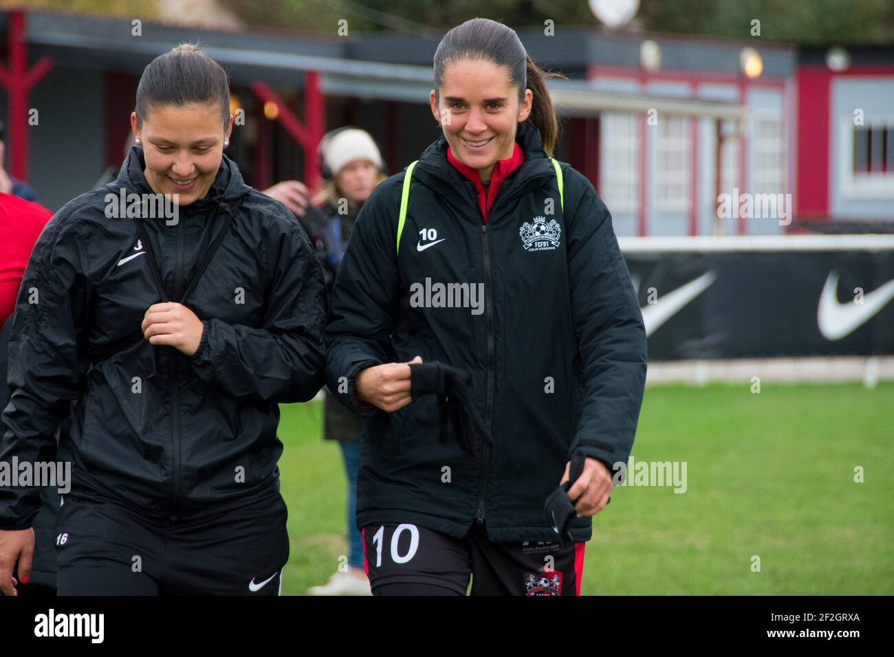 Marine Gignoux Soulier of FC Fleury and Celine Chatelain of FC Fleury ahead  of the Women's French championship D1 Arkema football match between Fleury  91 FC and Olympique de Marseille on November