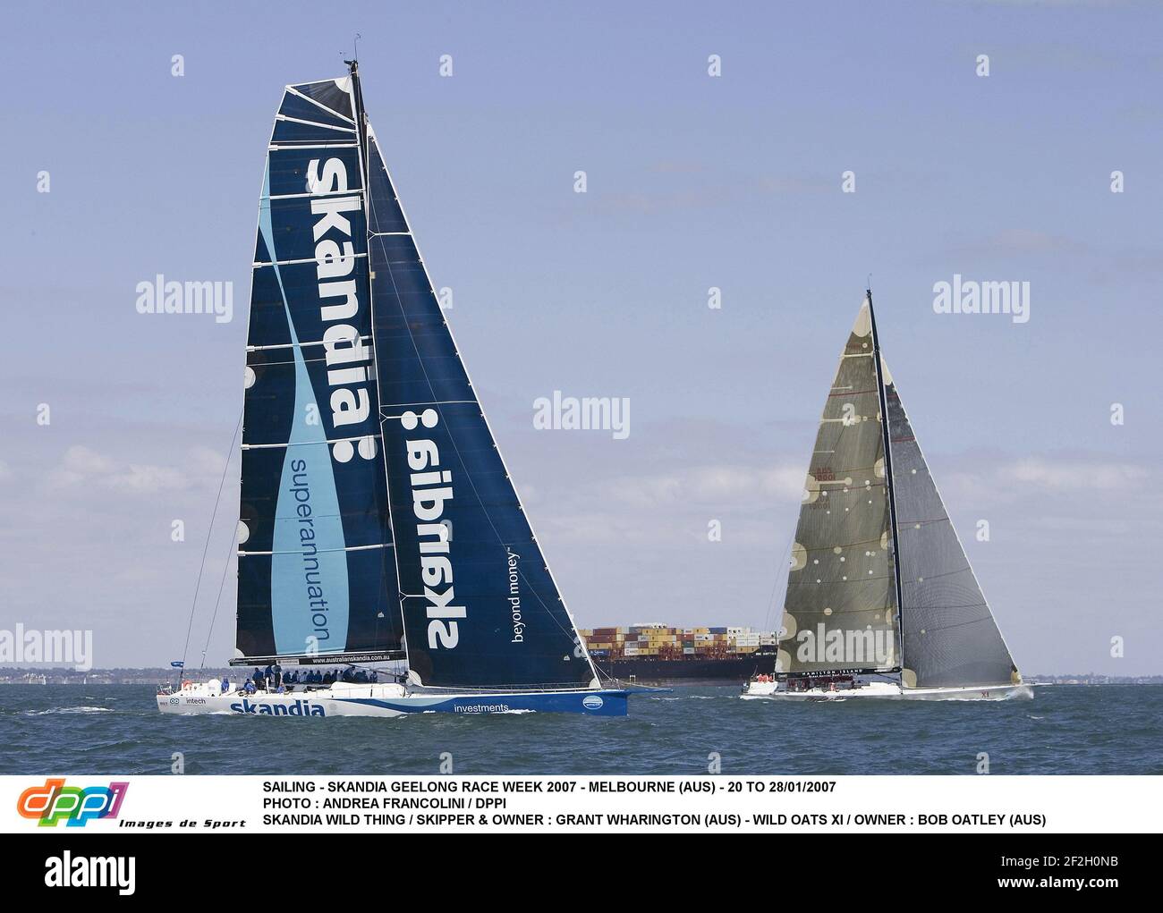 SAILING - SKANDIA GEELONG RACE WEEK 2007 - MELBOURNE (AUS) - 20 TO 28/01/2007 PHOTO : ANDREA FRANCOLINI / DPPI SKANDIA WILD THING / SKIPPER & OWNER : GRANT WHARINGTON (AUS) - WILD OATS XI / OWNER : BOB OATLEY (AUS) Stock Photo