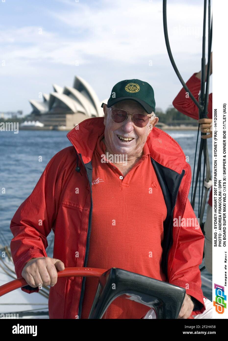 SAILING - SYDNEY-HOBART 2007 PREPARATION - SYDNEY (FRA) - 06/12/2006 PHOTO : ANDREA FRANCOLINI / DPPI ON BOARD SUPER MAXI WILD OATS XI / SKIPPER & OWNER BOB OATLEY (AUS) Stock Photo