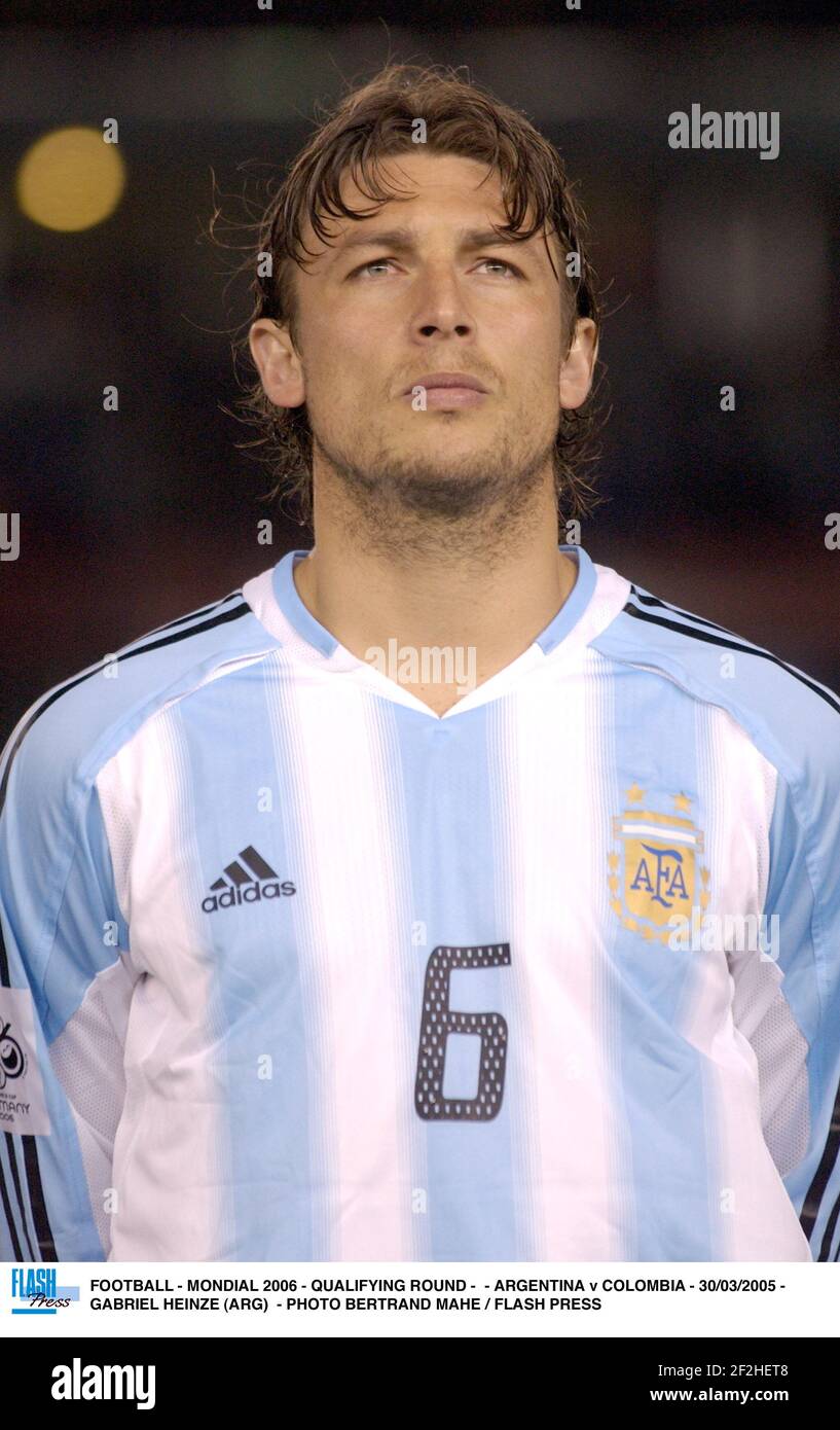 FOOTBALL - MONDIAL 2006 - QUALIFYING ROUND - - ARGENTINA v COLOMBIA - 30/03/2005 - GABRIEL HEINZE (ARG) - PHOTO BERTRAND MAHE / FLASH PRESS Stock Photo