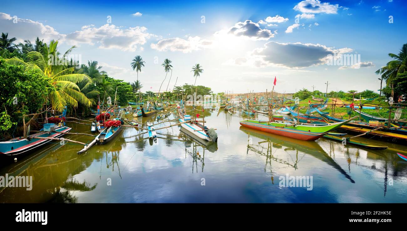 Tropical bay hi-res stock photography and images - Alamy