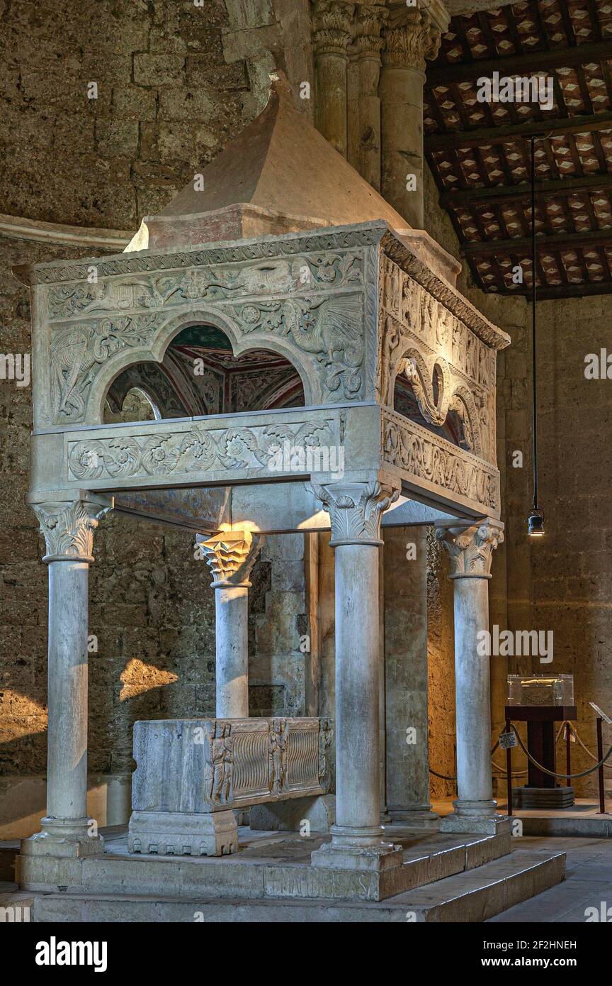 The carved stone ciborium of the high altar in San Clemente a Casauria. Castiglione a casauria, Province of Pescara, Abruzzo, Italy, Europe Stock Photo