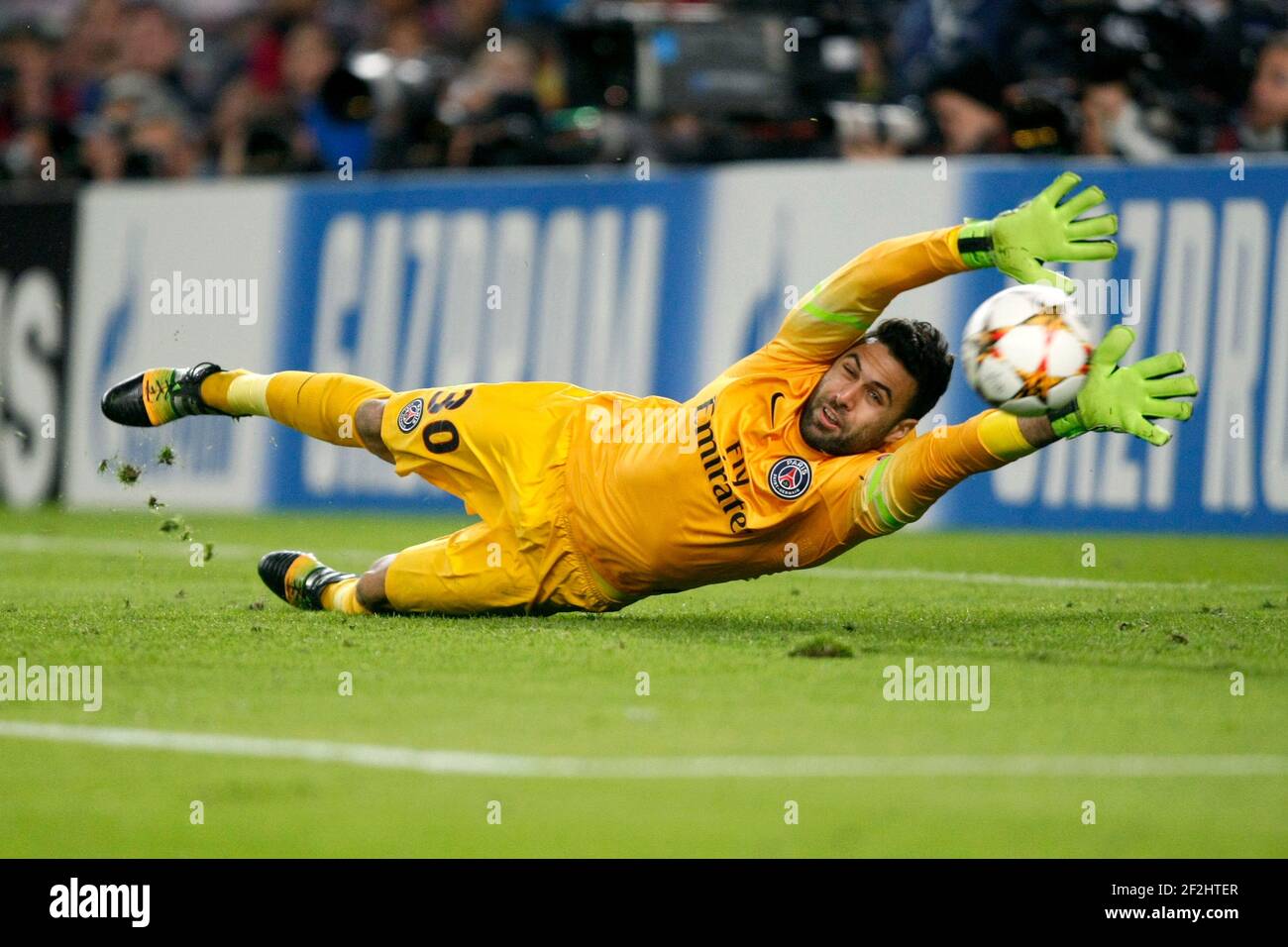 Salvatore Sirigu of PSG during the Champions League 2014/2015 football match between FC Barcelona and PSG on December 10, 2014 at Camp Nou stadium in Barcelona, Spain. Photo Bagu Blanco / DPPI Stock Photo