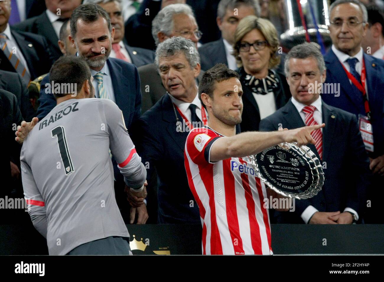 Carlos Gurpegui of Athletic receiving trophy during the Spanish Copa del Rey 2014/2015 football match (final) between Athletic club and Barcelona on May 30, 2015 at camp Nou stadium in Barcelona, Spain. Photo Bagu Blanco / DPPI Stock Photo