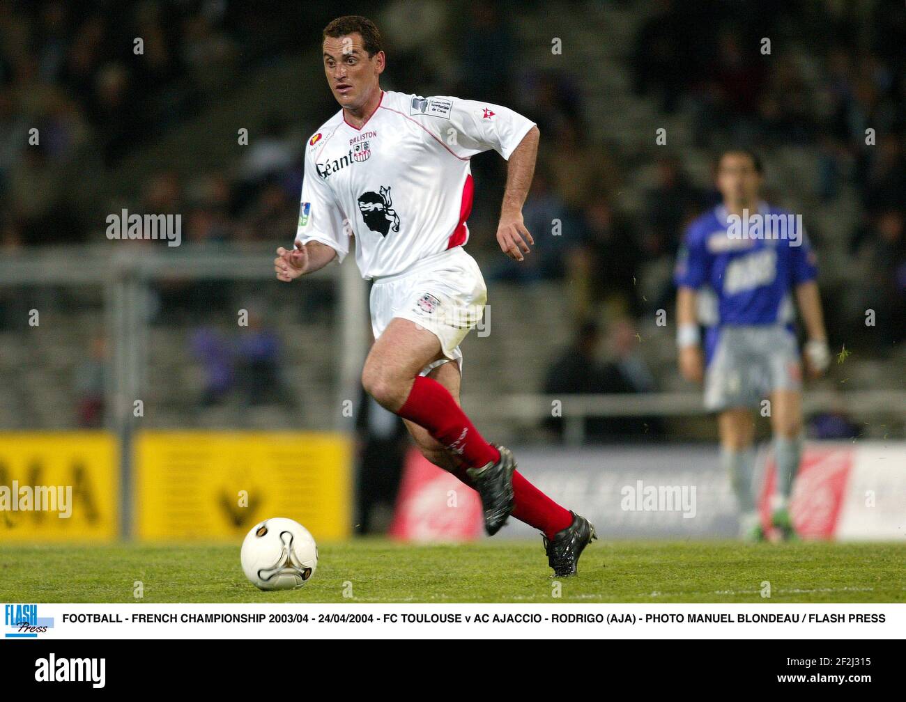 FOOTBALL - FRENCH CHAMPIONSHIP 2003/04 - 24/04/2004 - FC TOULOUSE v AC  AJACCIO - RODRIGO (AJA) - PHOTO MANUEL BLONDEAU / FLASH PRESS Stock Photo -  Alamy