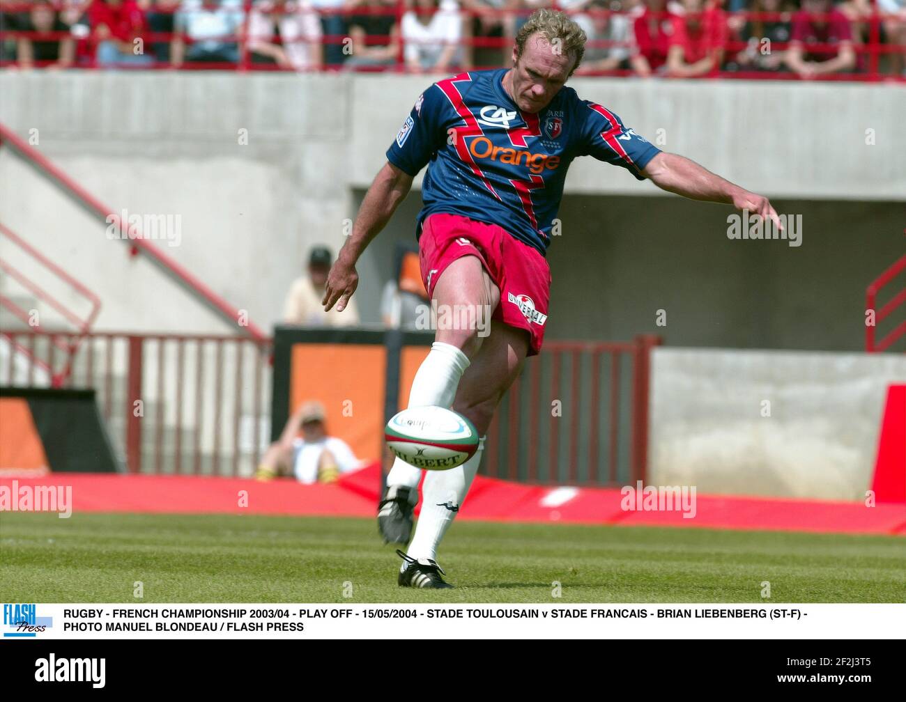 RUGBY - FRENCH CHAMPIONSHIP 2003/04 - PLAY OFF - 15/05/2004 - STADE TOULOUSAIN v STADE FRANCAIS - BRIAN LIEBENBERG (ST-F) - PHOTO MANUEL BLONDEAU / FLASH PRESS Stock Photo