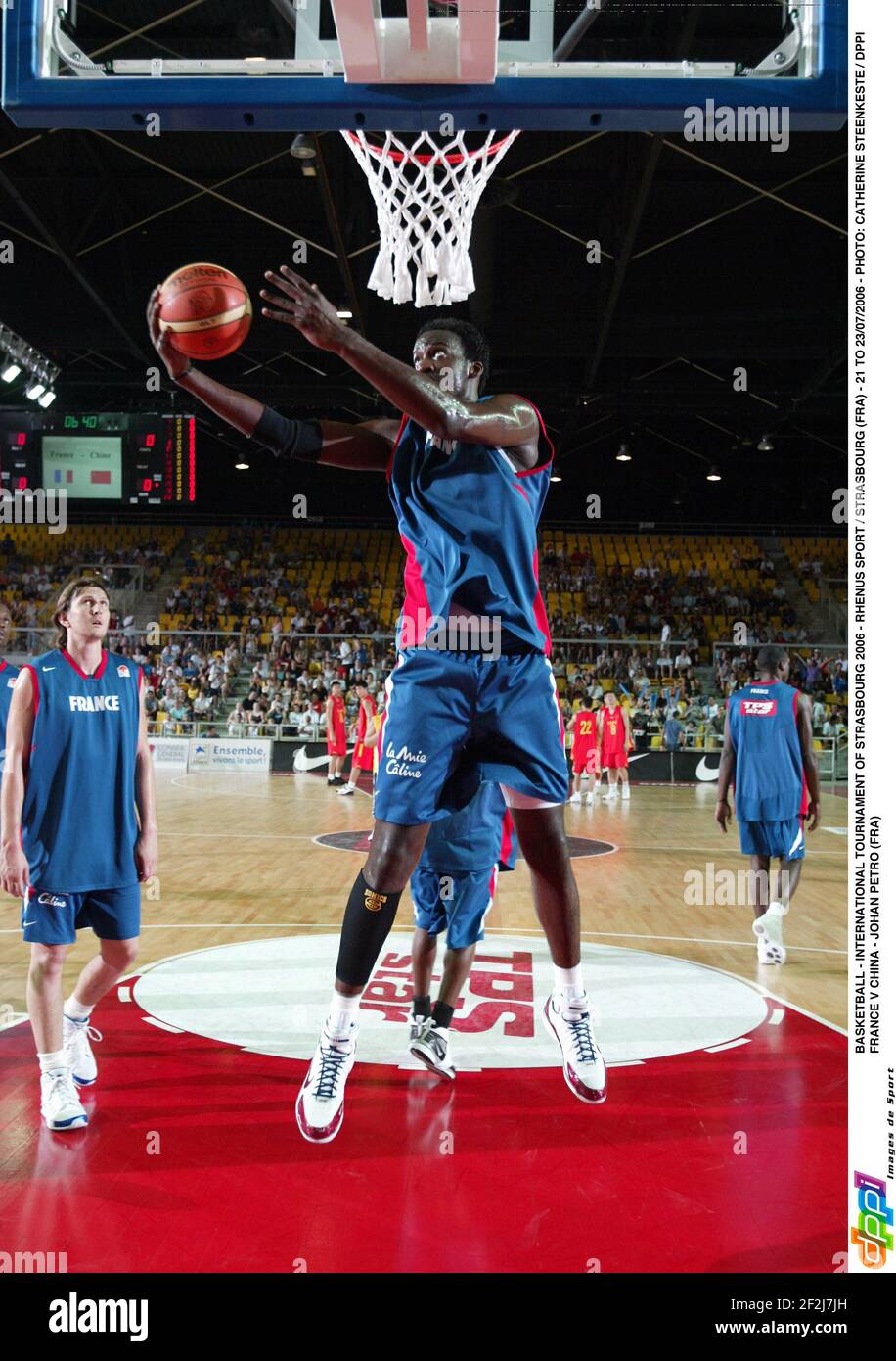 BASKETBALL - INTERNATIONAL TOURNAMENT OF STRASBOURG 2006 - RHENUS SPORT / STRASBOURG (FRA) - 21 TO 23/07/2006 - PHOTO: CATHERINE STEENKESTE / DPPI FRANCE V CHINA - JOHAN PETRO (FRA) Stock Photo