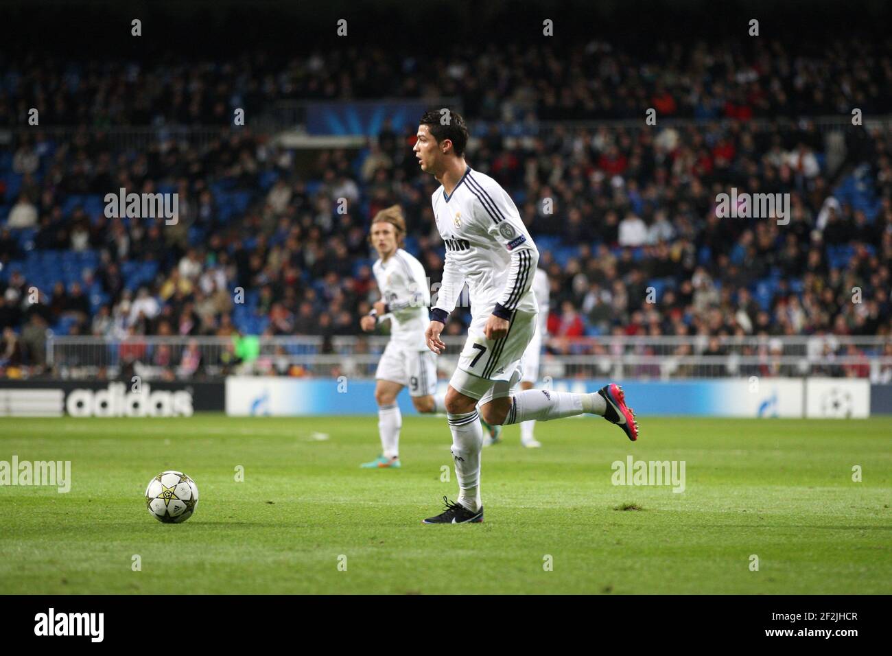 FOOTBALL - UEFA CHAMPIONS LEAGUE 2012/2013 - GROUP STAGE - GROUP D - REAL  MADRID v AJAX AMSTERDAM - 4/12/2012 - PHOTO MANUEL BLONDEAU / AOP PRESS /  DPPI - CRISTIANO RONALDO Stock Photo - Alamy