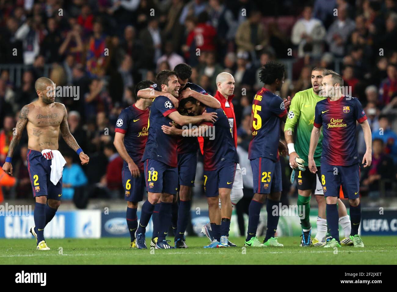 FOOTBALL - UEFA CHAMPIONS LEAGUE 2012/2013 - 1/4 FINAL - 2ND LEG - FC BARCELONA v PARIS SAINT GERMAIN - BARCELONA (ESP) - 10/03/2013 - PHOTO MANUEL BLONDEAU / AOP PRESS / DPPI - ANDRES INIESTA / JORDI ALBA / SERGIO BUSQUETS / PEDRO RODRIGUEZ / VICTOR VALDES CELEBRATE Stock Photo