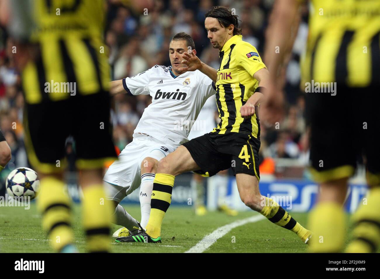 Football Uefa Champions League 12 13 1 2 Final 2nd Leg Real Madrid V Borussia Dortmund Madrid Spa 30 04 13 Photo Manuel Blondeau Aop Press Dppi Neven Subotic Bor And Karim Benzema Real Stock Photo Alamy