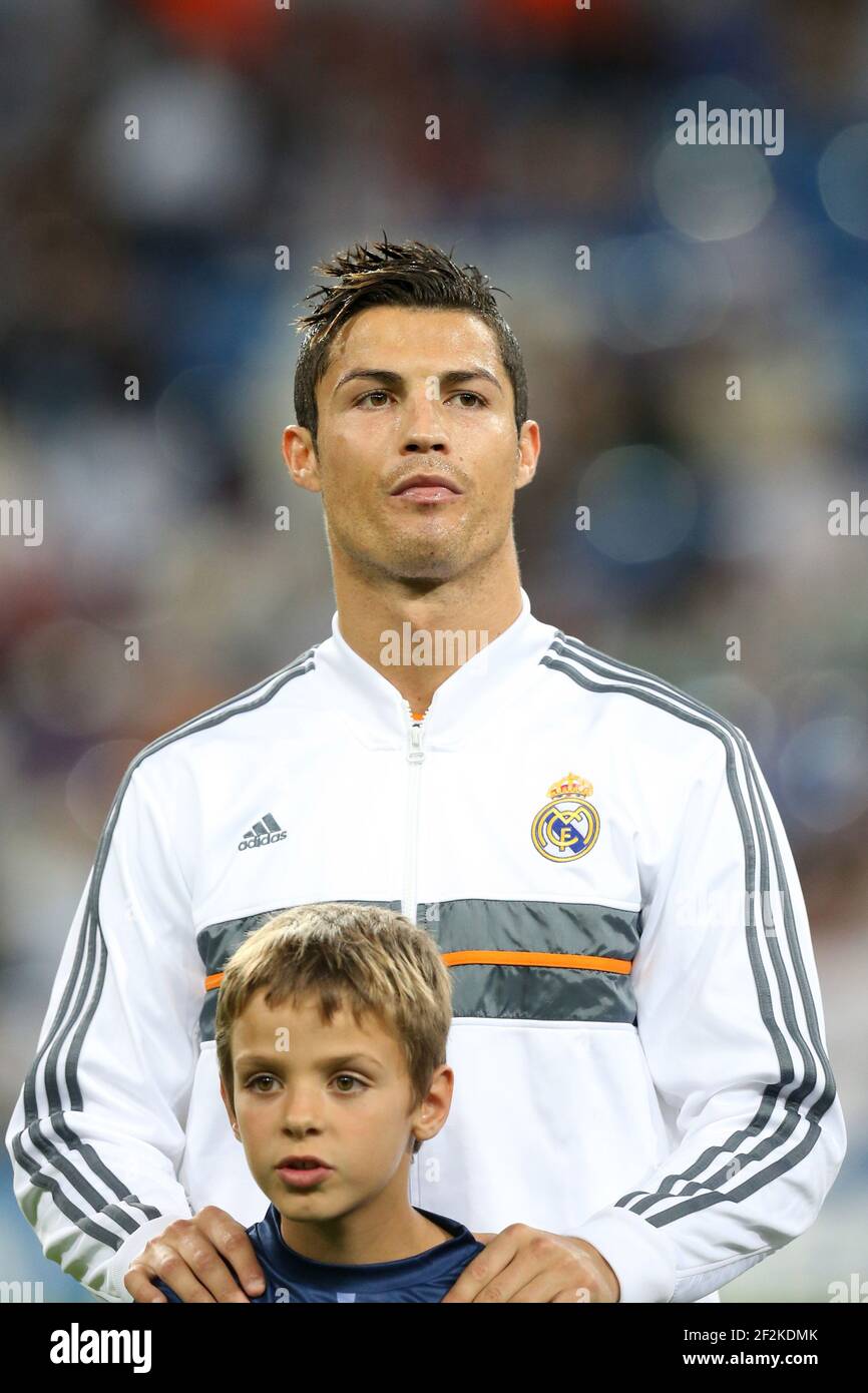 cristiano-ronaldo-wallpaper-2013-2014