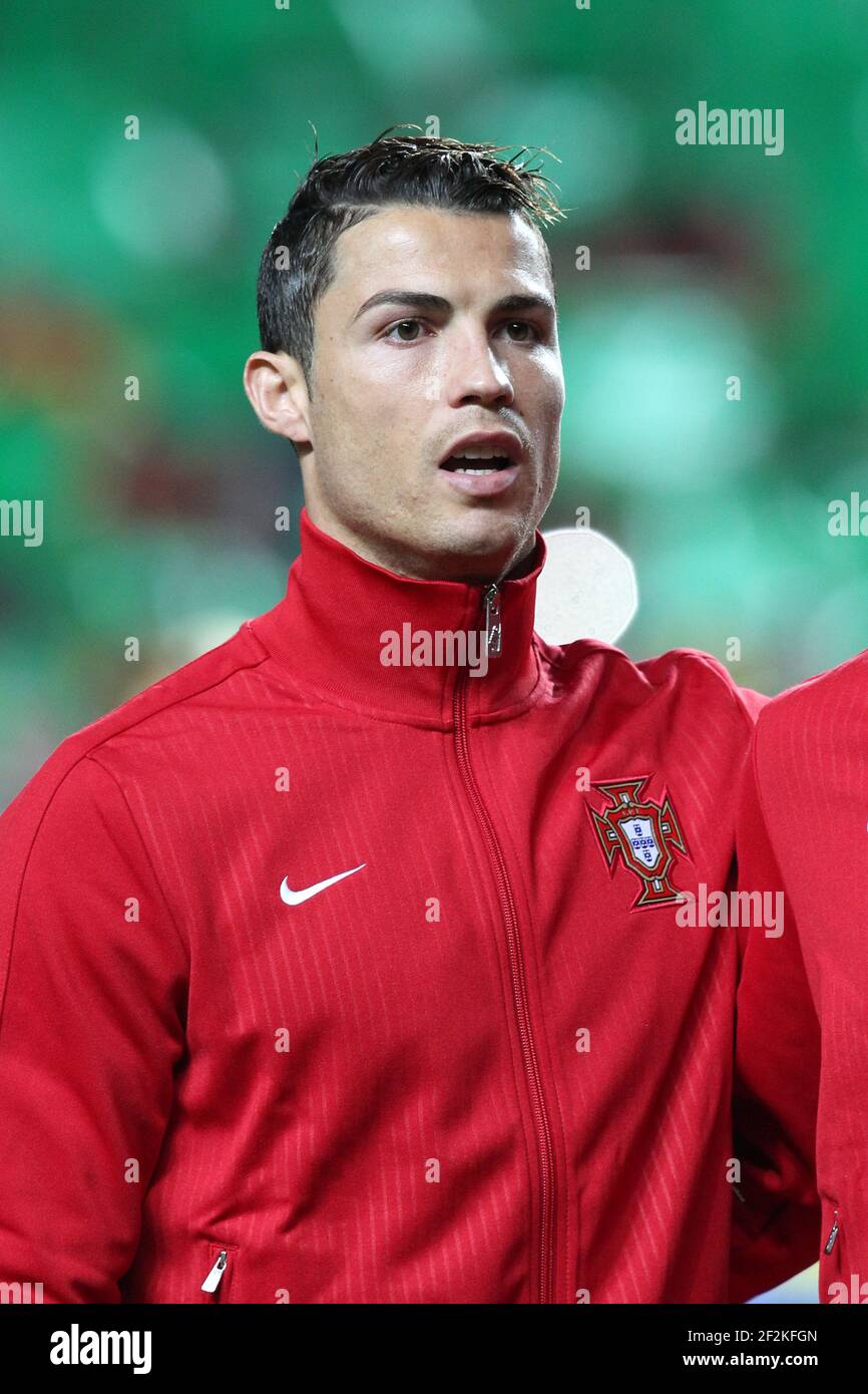 Football - FIFA World Cup 2014 - Qualifiying - Play Offs - 1st Leg - Portugal v Sweden on November 15, 2013 in Lisbon , Portugal - Photo Manuel Blondeau / AOP PRESS / DPPI - Cristiano Ronaldo of Portugal poses prior to the match Stock Photo