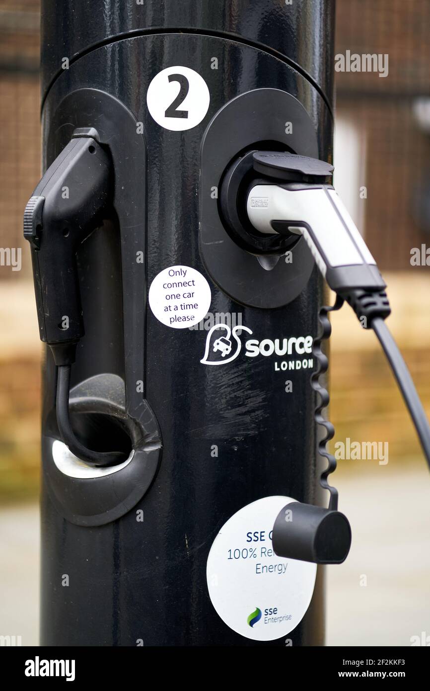 Ev charging points in london hires stock photography and images Alamy
