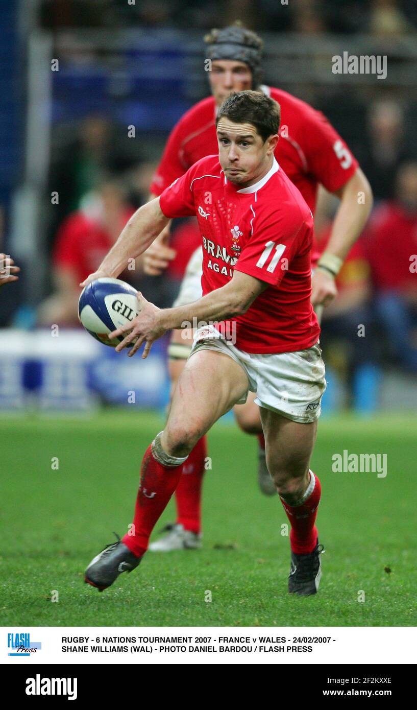 Shane Williams Signed Rugby 12x16 Photograph D 