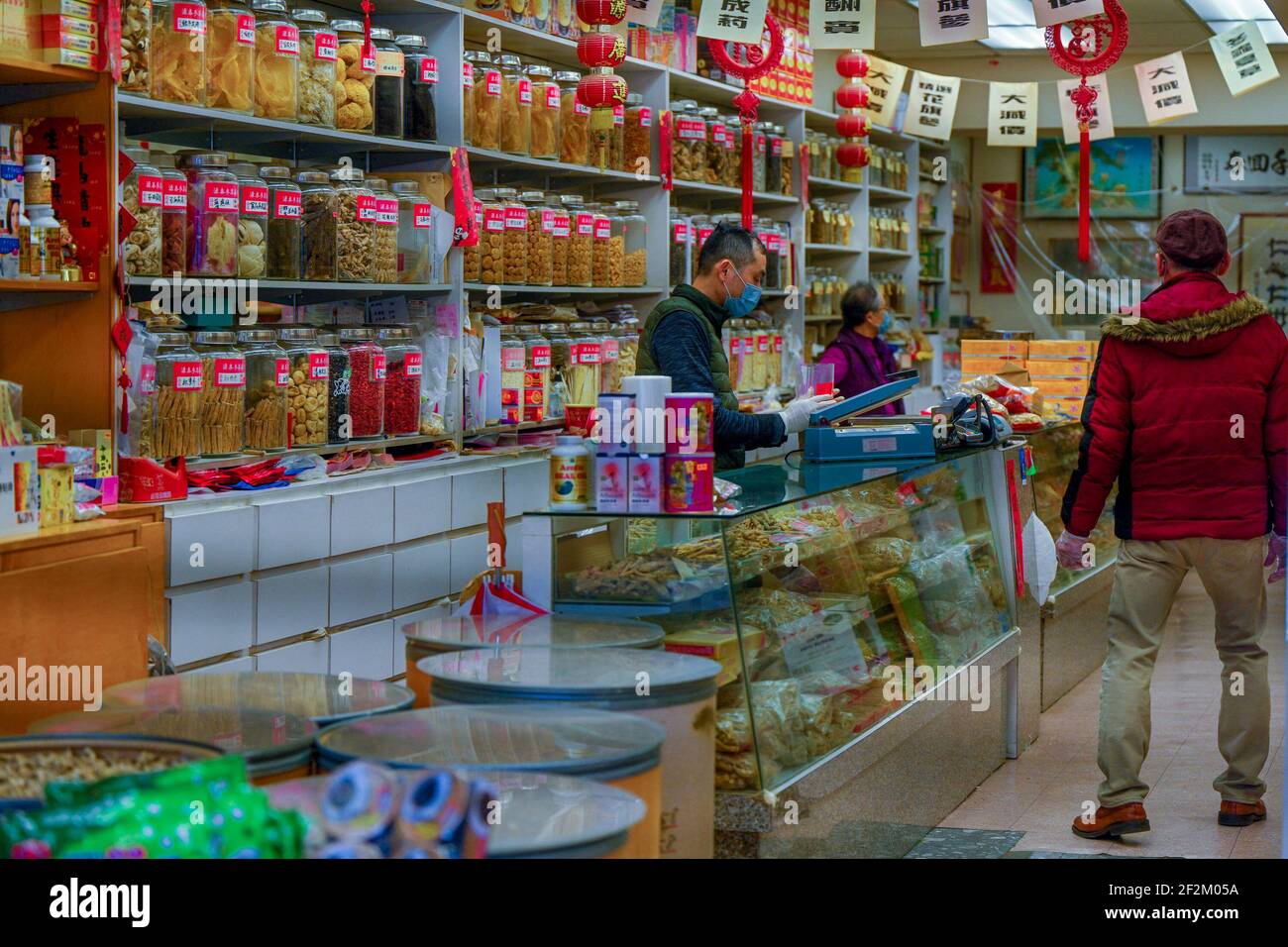Chinese herbal medicine shop, Chinatown, Vancouver, British Columbia, Canada Stock Photo Alamy