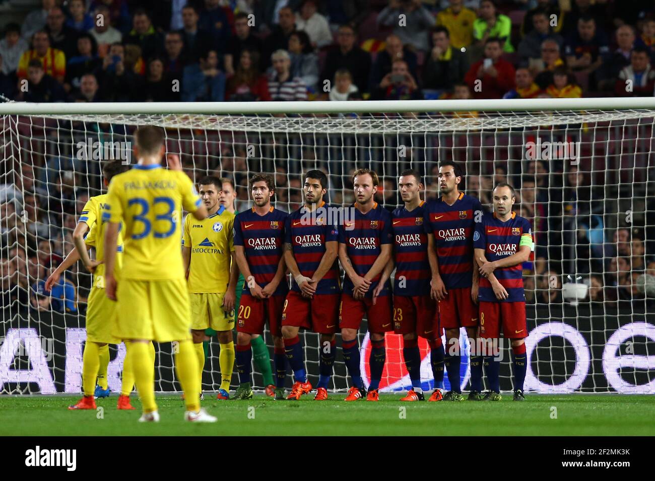 Page 2 Defensive Wall Football High Resolution Stock Photography And Images Alamy Page 2 Defensive Wall Football High Resolution Stock Photography And Images Alamy