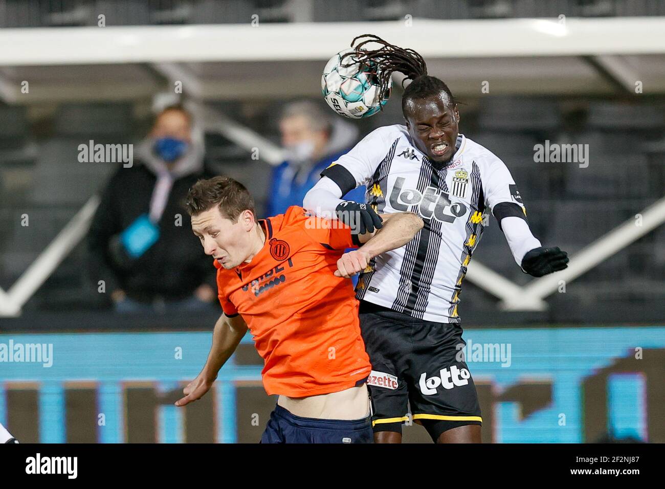 Club's Hans Vanaken and Charleroi's Mamadou Fall fight for the ball during a postponed soccer match between Sporting Charleroi and Club Brugge KV, Fri Stock Photo