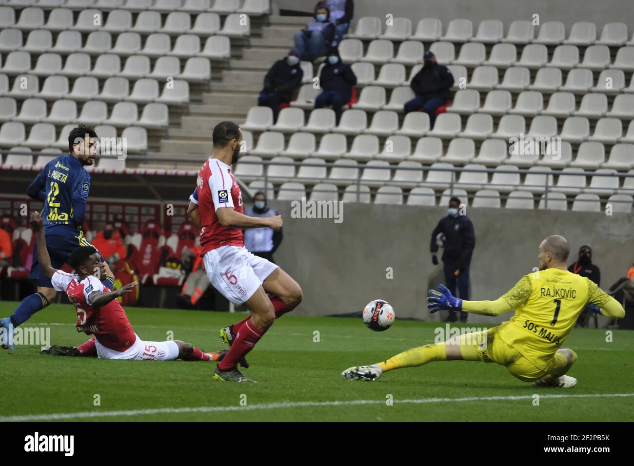 Reims, Marne, France. 12th Mar, 2021. Reims Goalkeeper PREDRAG RAJKOVIC Men Of The Match in action during the French championship soccer Ligue 1 Uber Eats Stade de Reims against Olympique Lyonnais at Auguste Delaune stadium - Reims.Drawn match 1:1 Credit: Pierre Stevenin/ZUMA Wire/Alamy Live News Stock Photo