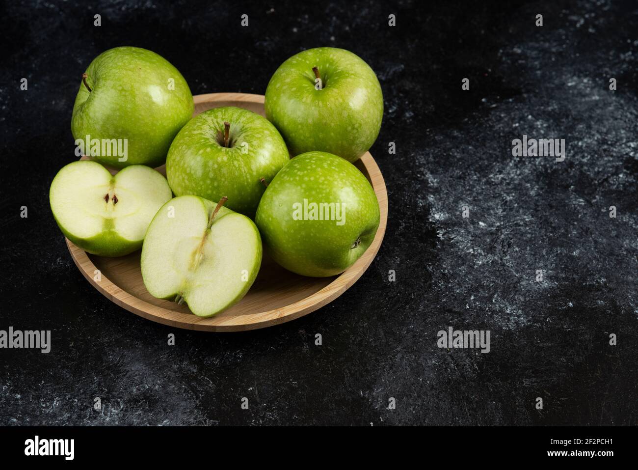Shining apple hi-res stock photography and images - Alamy