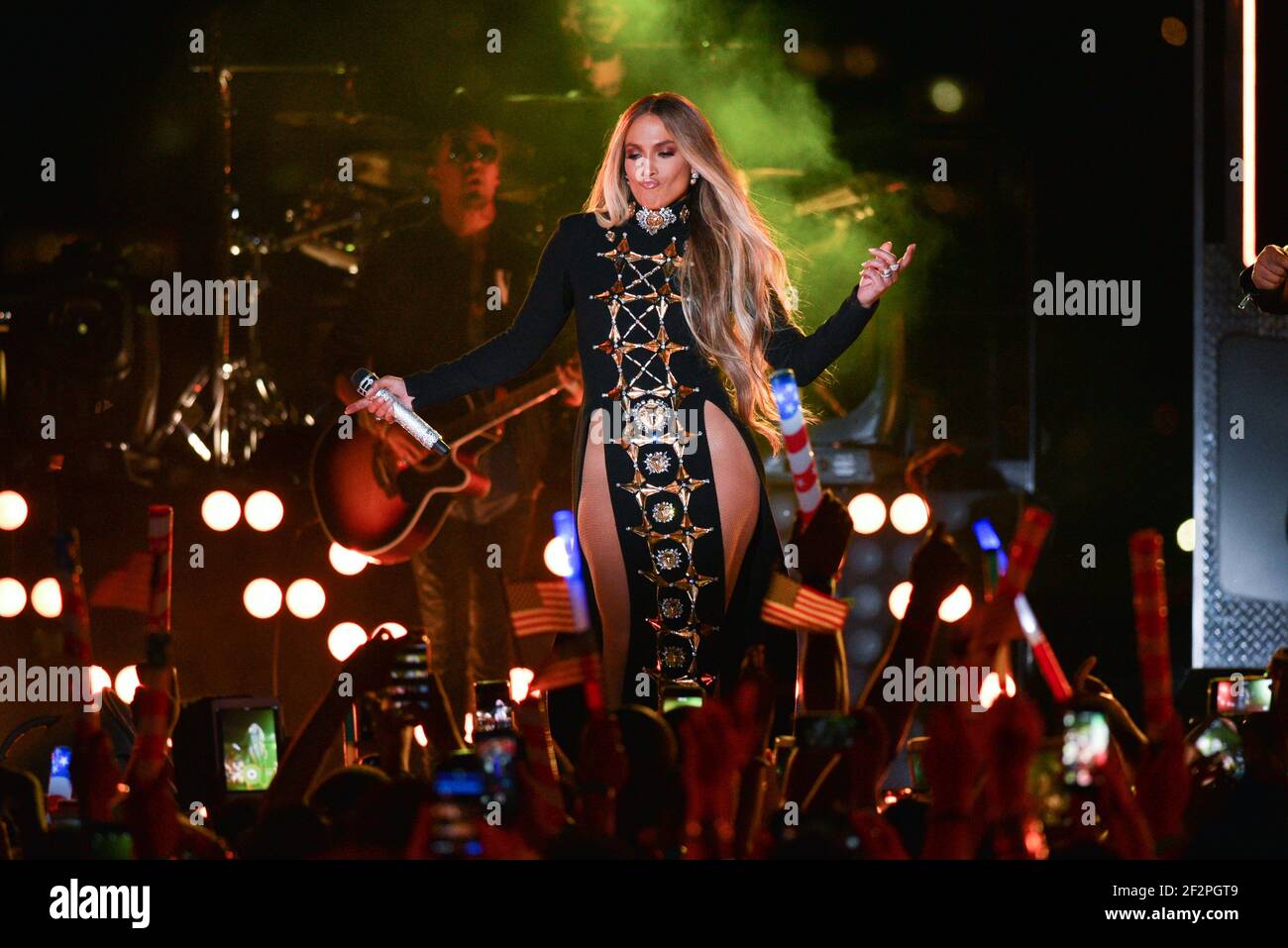 jennifer lopez macys 4th of july performance